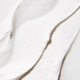 Moroccanoil Molding Cream texture