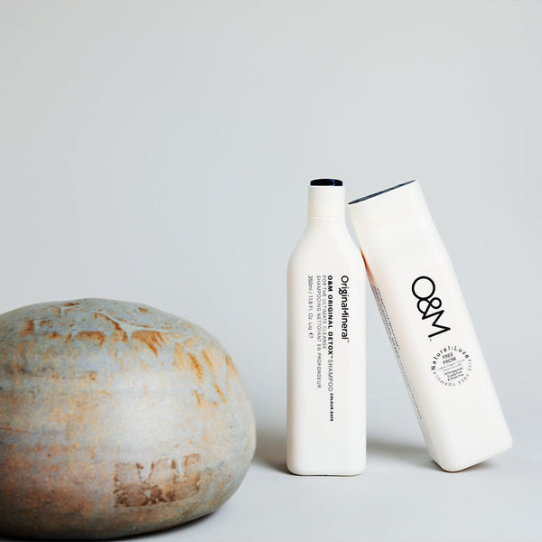 O&M Original Detox Shampoo bottles